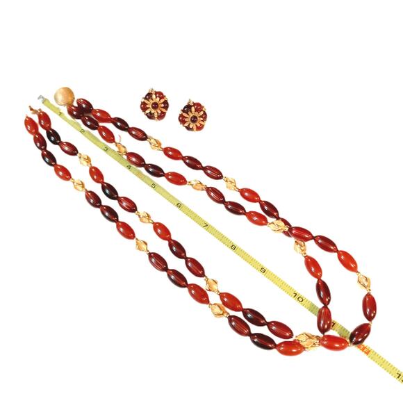 Vintage Faux Tigers Eye Faux Coral Gold Tone ClipOn Earrings and Necklace - Picture 5 of 10